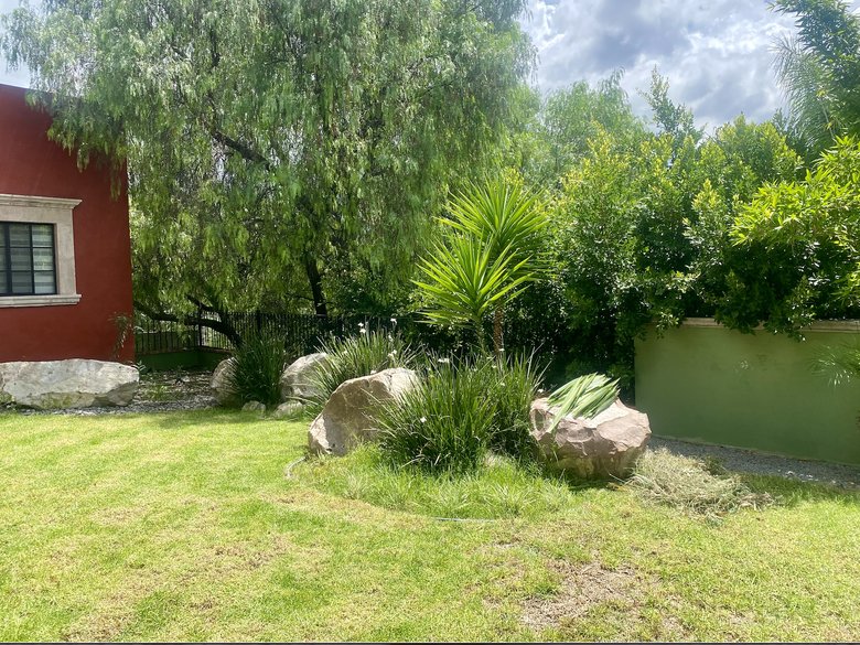 Unique property in the ideal location of Ojo de Agua , offering the perfect balance between modern — 32 photos