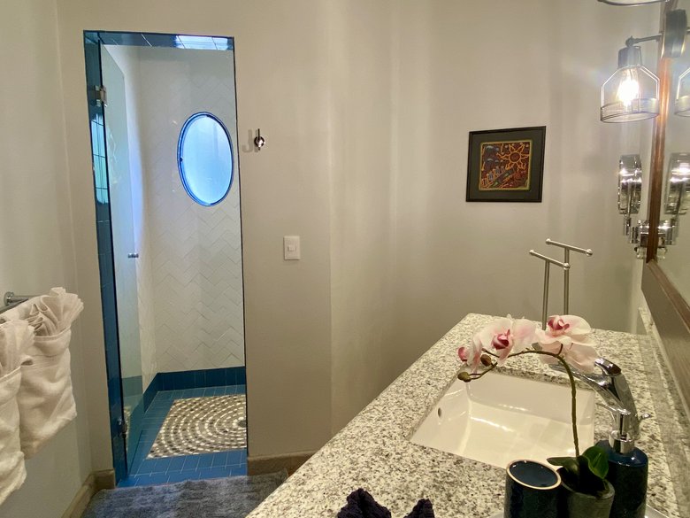 Unique property in the ideal location of Ojo de Agua , offering the perfect balance between modern — 40 photos