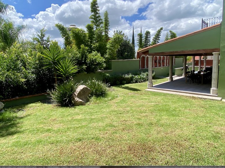 Unique property in the ideal location of Ojo de Agua , offering the perfect balance between modern — 34 photos