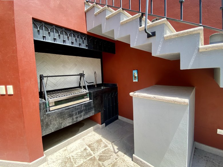 Unique property in the ideal location of Ojo de Agua , offering the perfect balance between modern — 60 photos