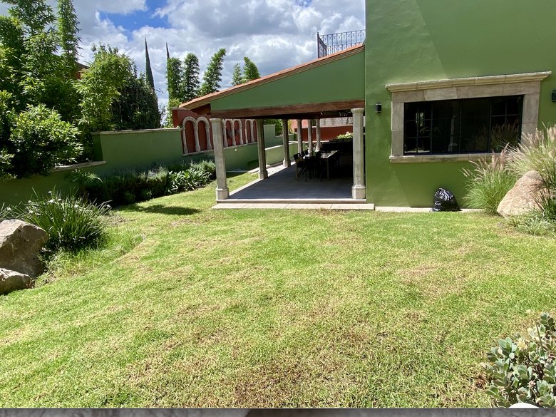 Unique property in the ideal location of Ojo de Agua , offering the perfect balance between modern — 33 photos