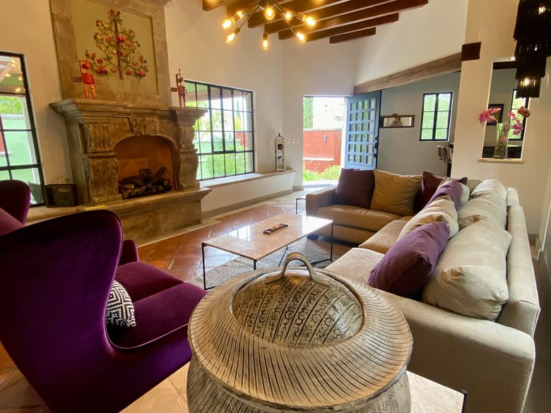 Unique property in the ideal location of Ojo de Agua , offering the perfect balance between modern — 2 photos