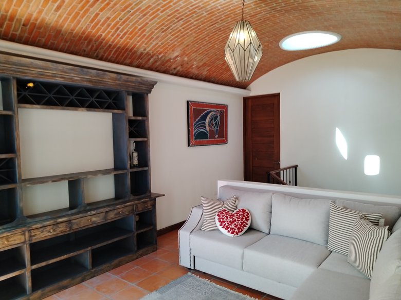 Casa Cavallini: AVAILABLE Sep 2026 / NOT AVAILABLE Oct 2026 through May 2027 — 10 photos