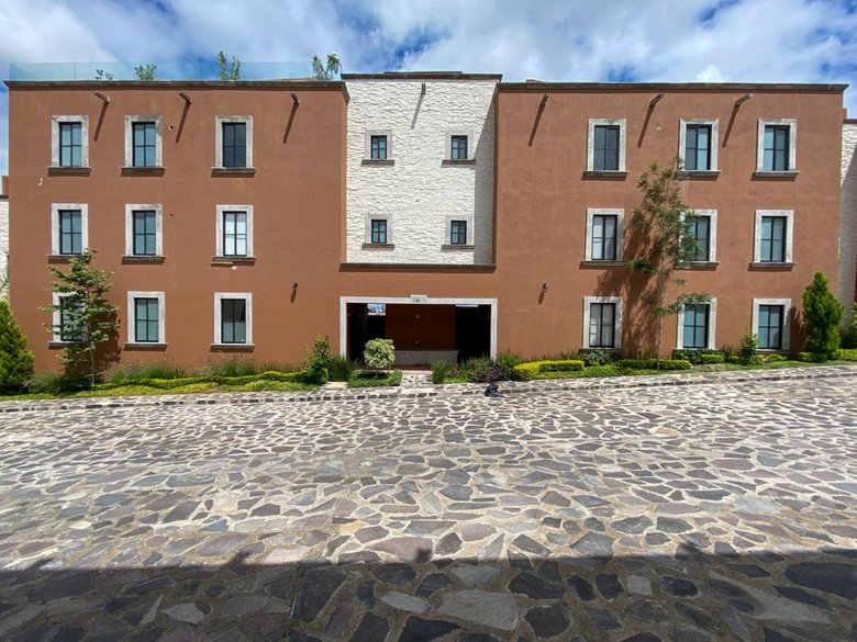Pascacio Apartment — 13 photos