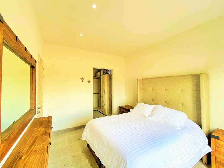 Pascacio Apartment — 10 photos