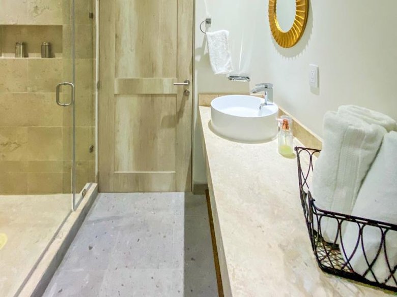Pascacio Apartment — 8 photos