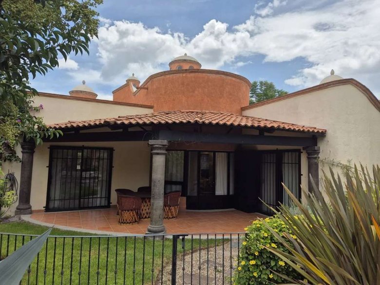 ALAMILLO VILLA LABRADORES 702 — 6 photos