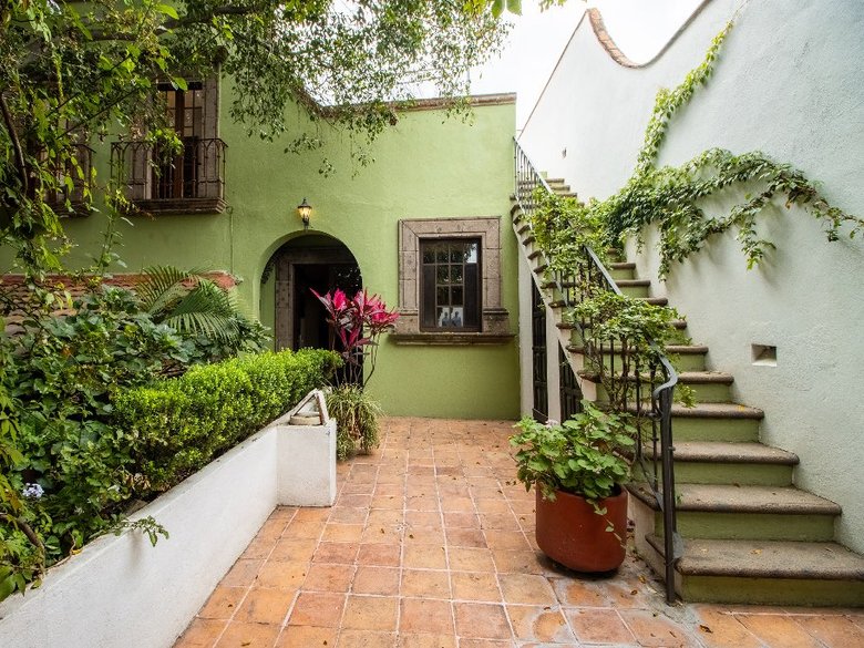 Casa Quetzal Hotel — 3 photos