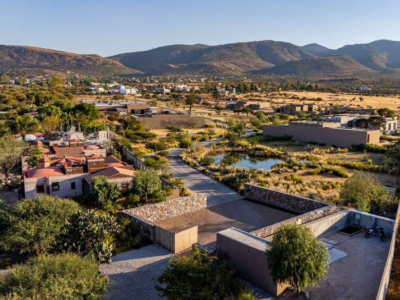 Lot 14 La Providencia — 6 photos
