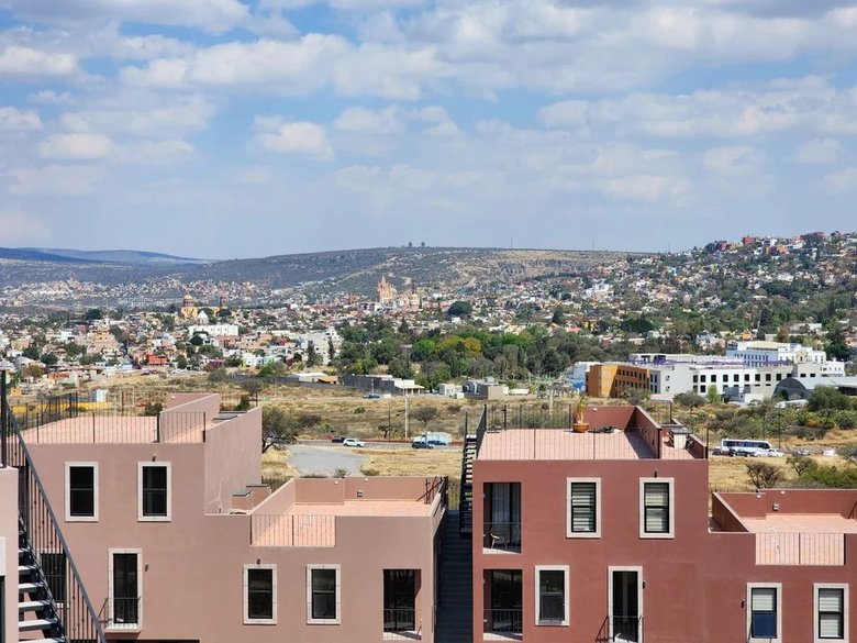Luxury Apartment in Barrio Santo – Experience Elegance and Comfort — 15 photos