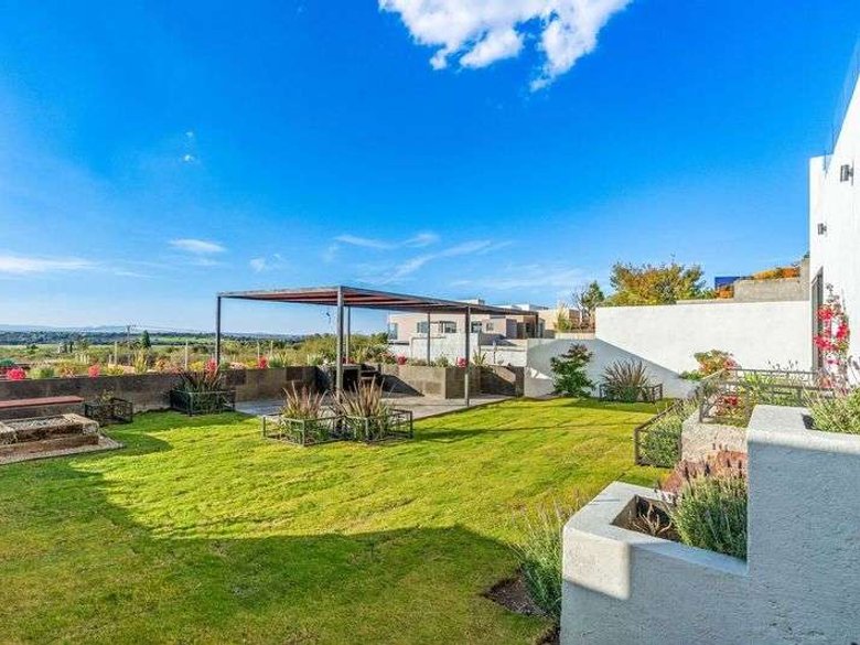 Casa de La Vista — 15 photos