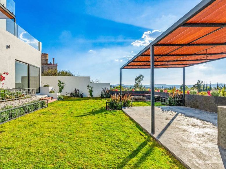 Casa de La Vista — 13 photos