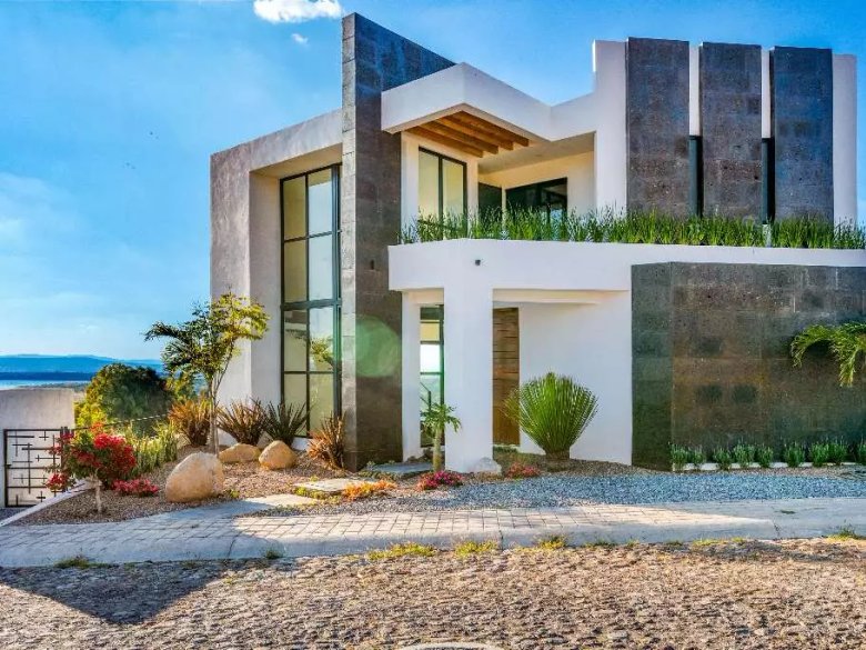 Casa de La Vista — 19 photos
