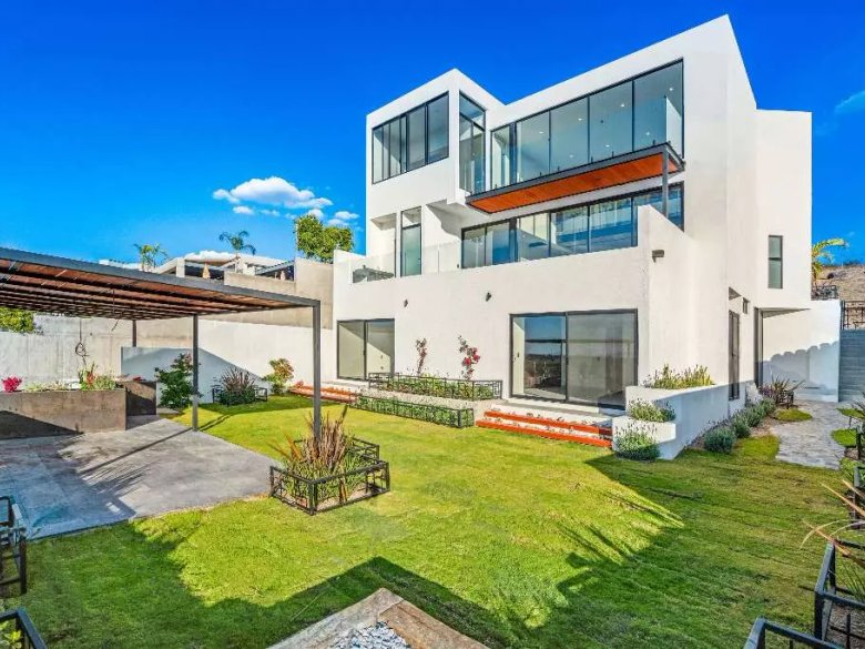 Casa de La Vista — 22 photos