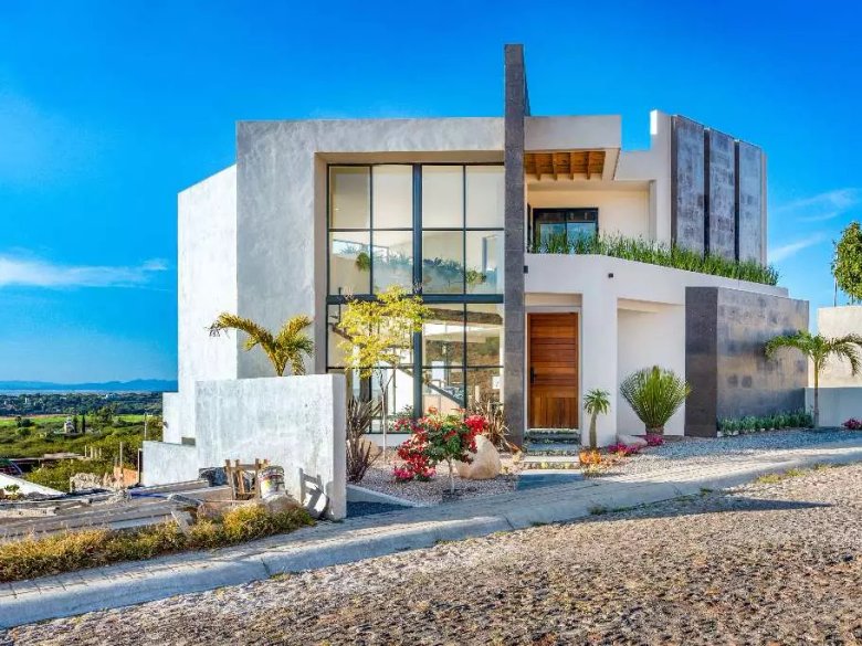 Casa de La Vista — 27 photos