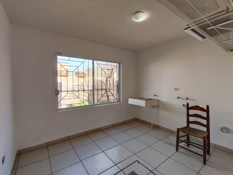 Casa del Llano 64 / NOT AVAILABLE — 7 photos