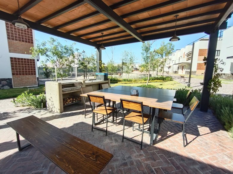 Apartment in Lantana, Zirandaro — 16 photos