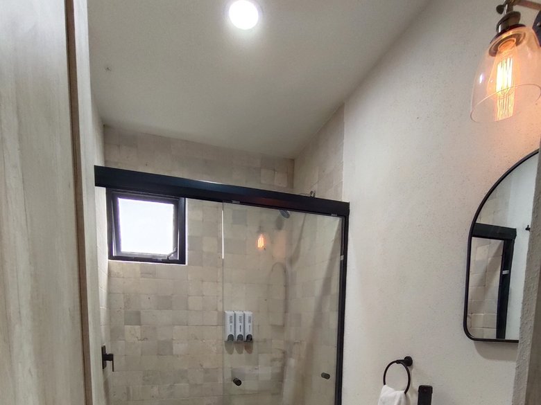 Apartment in Lantana, Zirandaro — 8 photos
