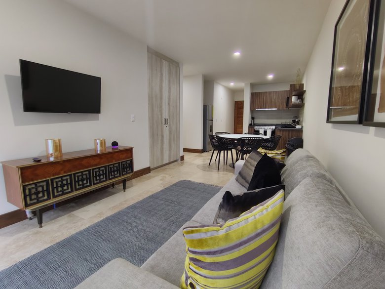 Apartment in Lantana, Zirandaro — 5 photos