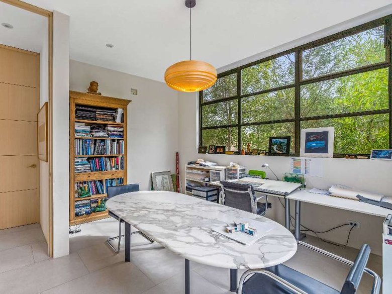 MODERN COUNTRY HOUSE — 12 photos