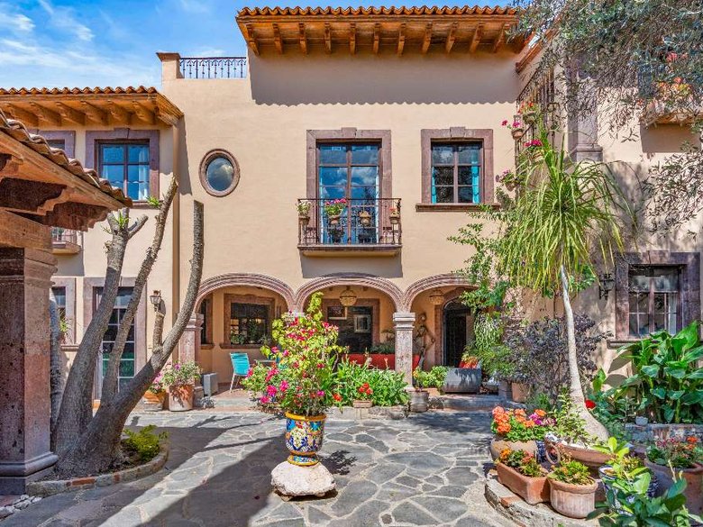 Casa Sirena — 8 photos