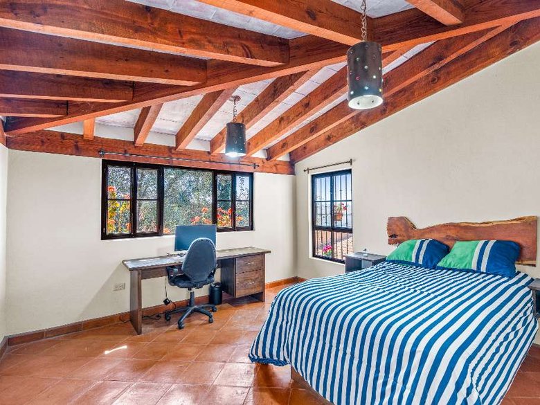 Casa Sirena — 16 photos
