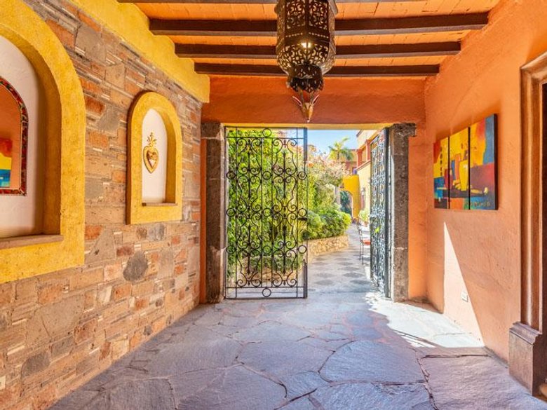 Casa Pinerolo — 29 photos