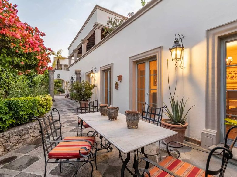 Casa Pinerolo — 30 photos