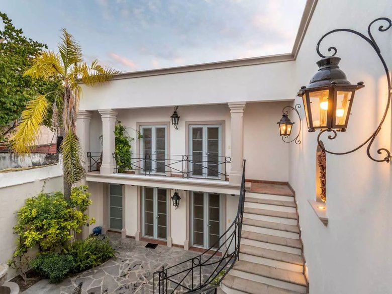 Casa Pinerolo — 44 photos