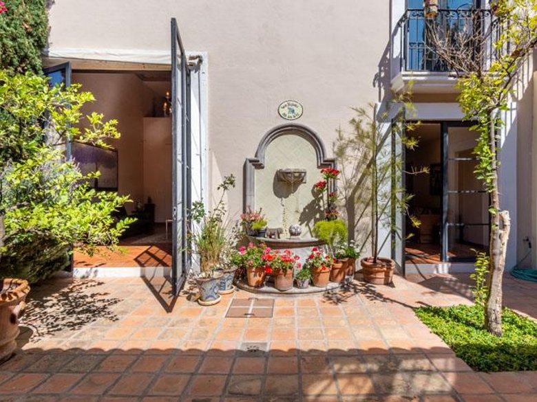 Casa Elefantes — 17 photos