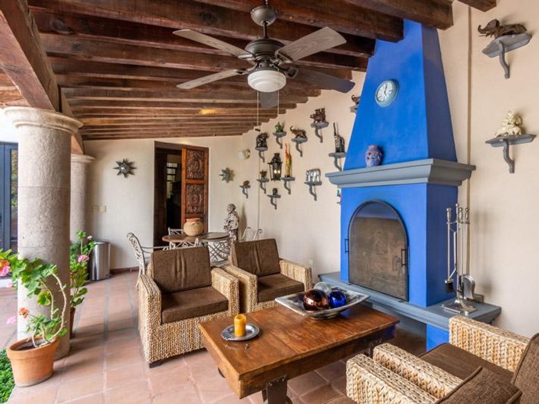 Casa Elefantes — 16 photos
