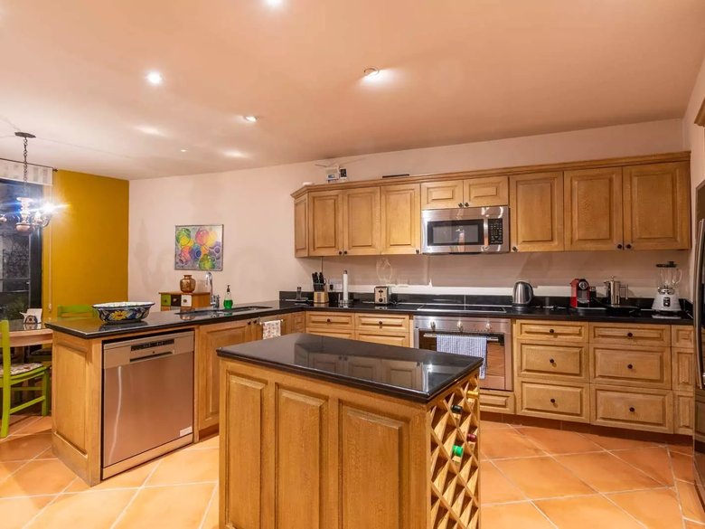 Casa Elefantes — 42 photos