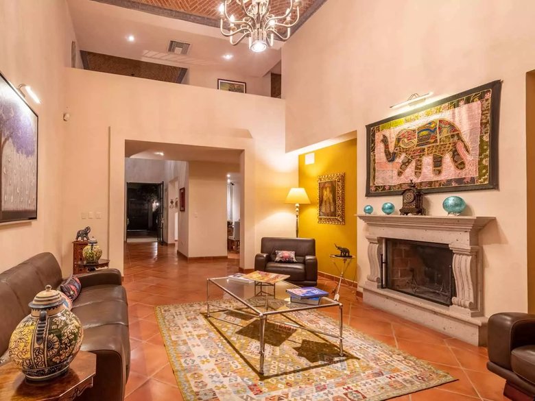 Casa Elefantes — 39 photos