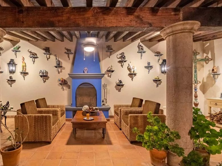 Casa Elefantes — 51 photos