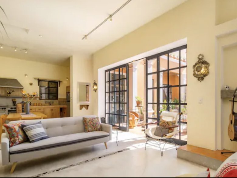 Casa Carol beautiful home , perfect location 4 blocks from the main square  — 6 photos