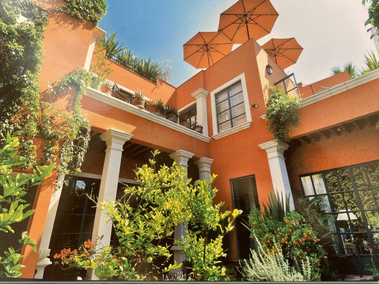 Casa Carol beautiful home , perfect location 4 blocks from the main square  — 4 photos
