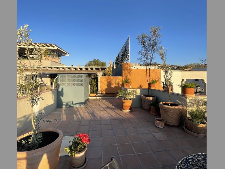 Casa Carol beautiful home , perfect location 4 blocks from the main square  — 24 photos