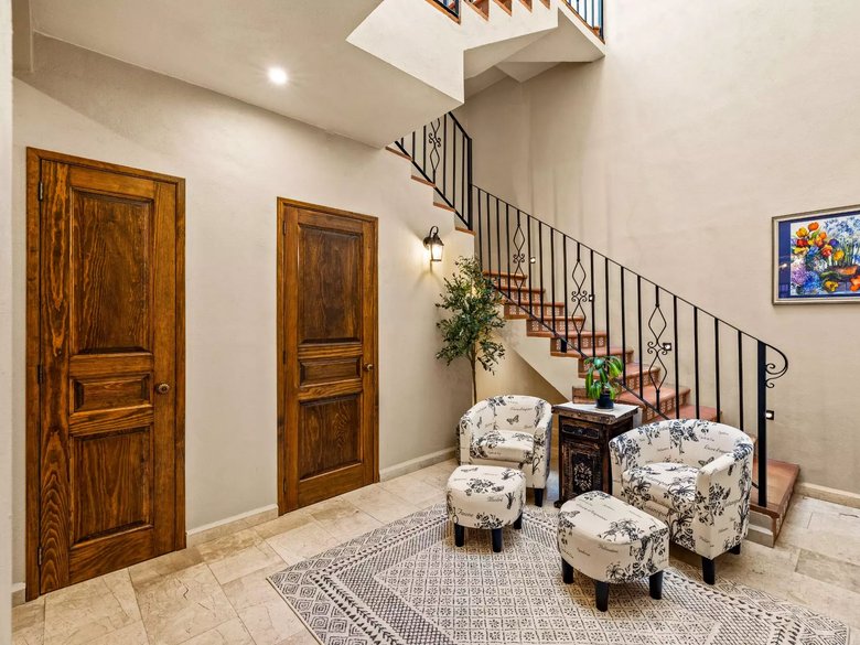 Casa del Farolito — 35 photos