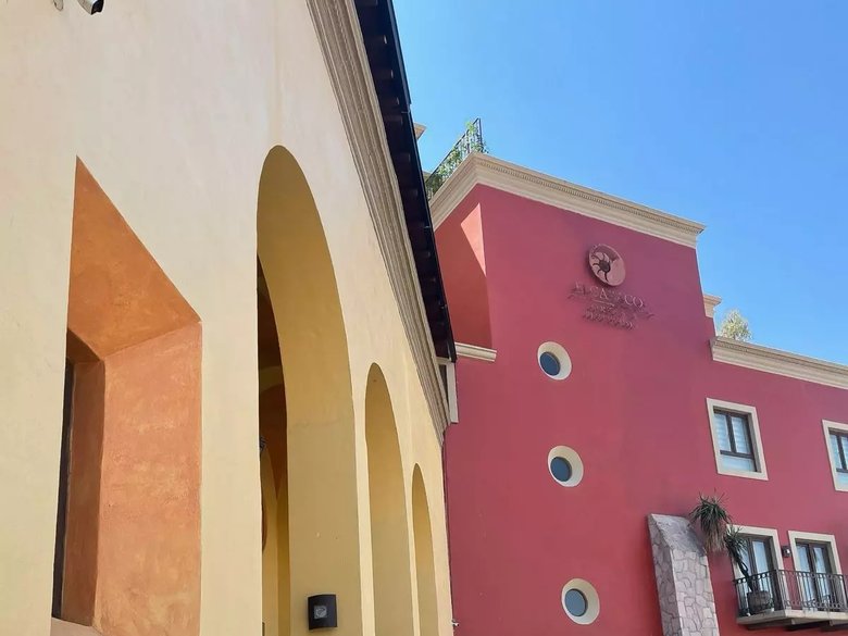 El Caracol — 36 photos