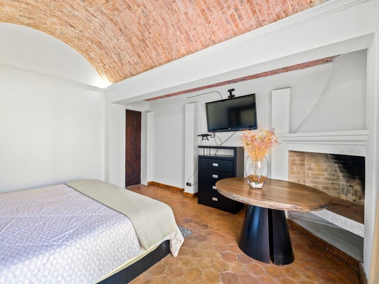 Multi-Level Home for Rent – Ideal for Vacation Rental or Subleasing in Santo Domingo — 30 photos