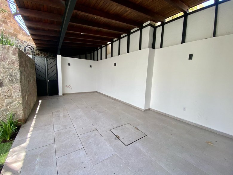 Malaga House for rent or sale  — 9 photos