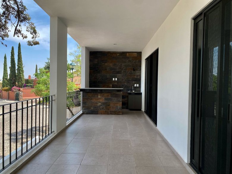 Malaga House for rent or sale  — 22 photos