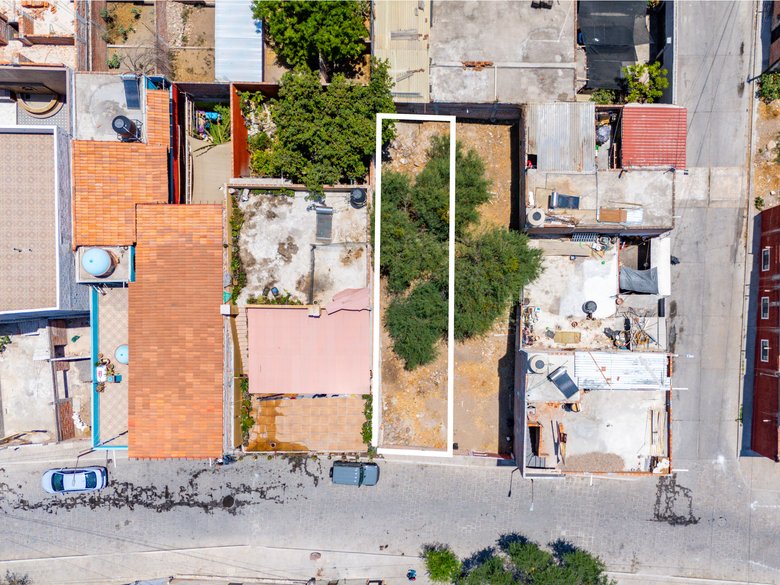 Lote cielo y ciudad a solo unas cuadras del centro historico — 3 fotos