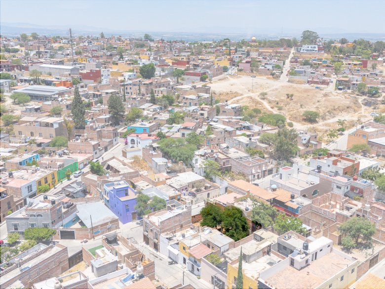 Lote cielo y ciudad a solo unas cuadras del centro historico — 5 fotos