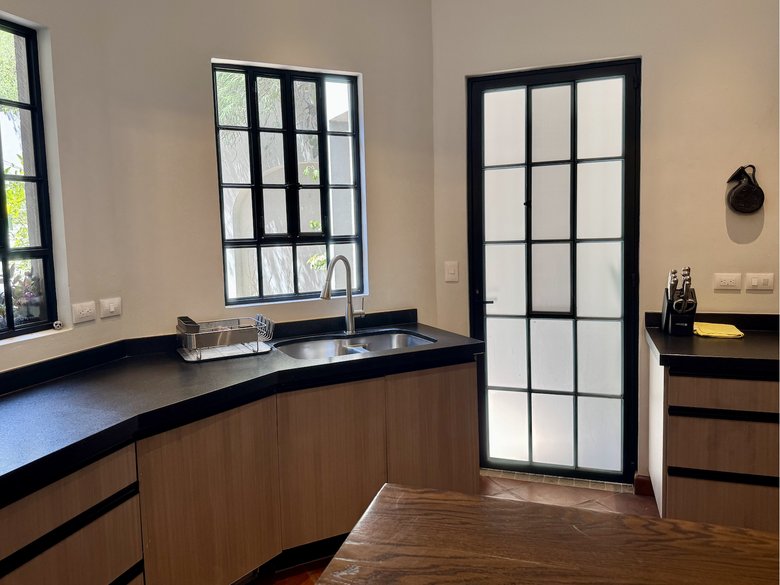 Elegant Home in Exclusive Villas Acuarela – Walk to Downtown, fully furnished . — 12 photos