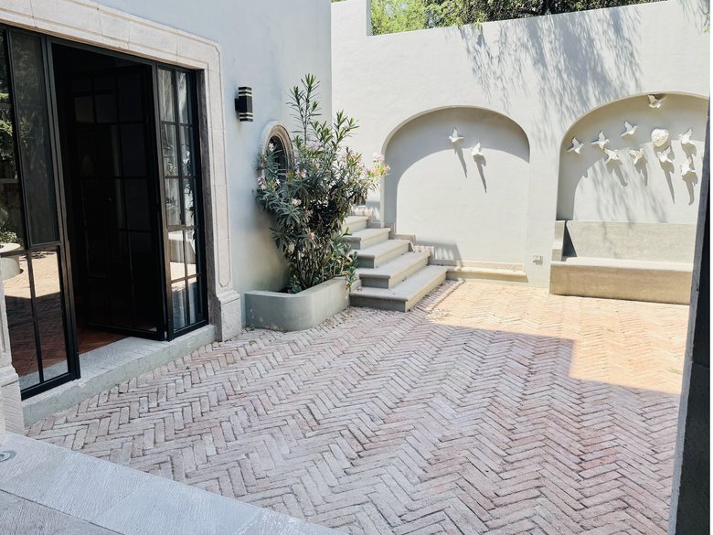 Elegant Home in Exclusive Villas Acuarela – Walk to Downtown, fully furnished . — 18 photos