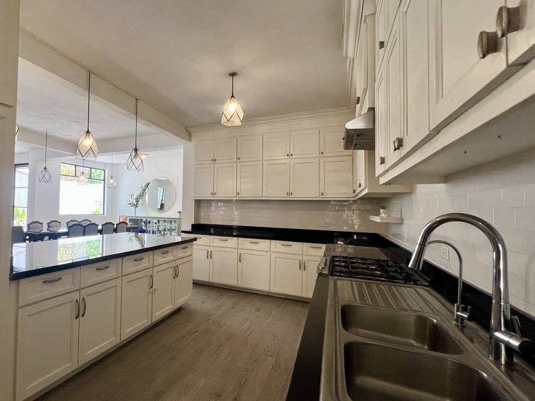 CASA ANIMAS RENTED - NOT AVAILABLE — 5 photos