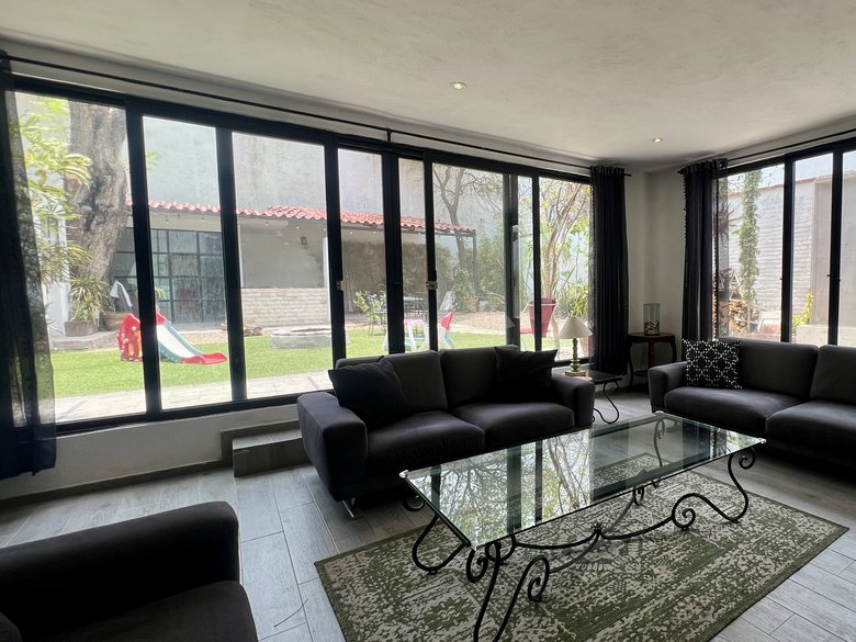 CASA ANIMAS RENTED - NOT AVAILABLE — 7 photos