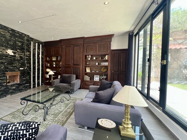 CASA ANIMAS RENTED - NOT AVAILABLE — 6 photos