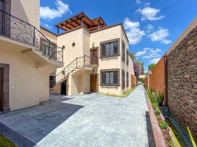 Cholula Condo A1 — 4 photos